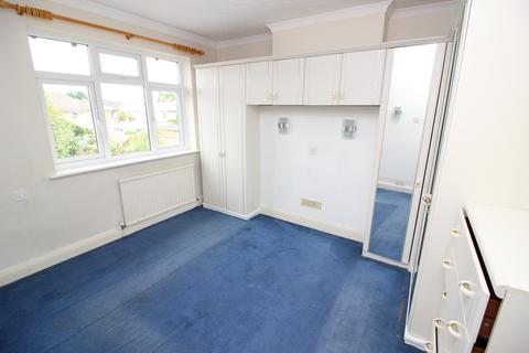 73 Caldbeck Avenue, Worcester Park, KT4 8BH