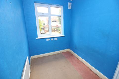 73 Caldbeck Avenue, Worcester Park, KT4 8BH
