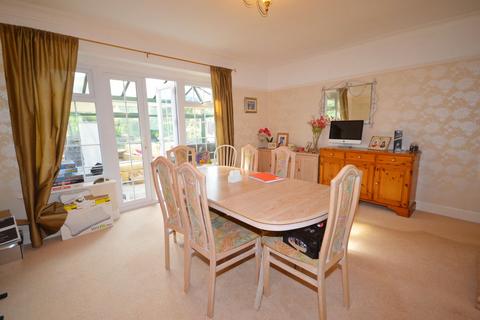 4 bedroom detached house to rent, Third Avenue, Worthing, BN14