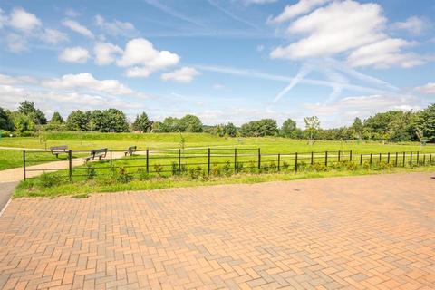 8 Cricketers Grove, Birmingham, B17 8BF