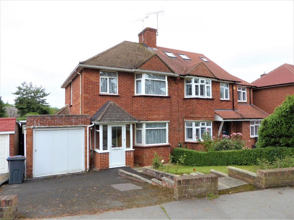 Crossways, South Croydon 3 bed semidetached house £480,000
