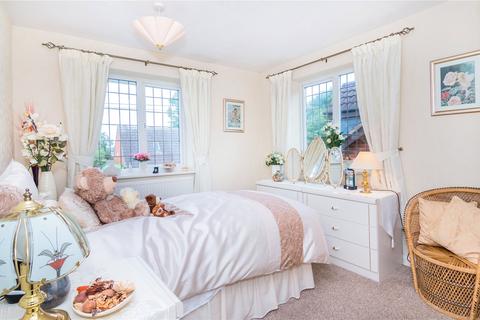 28 The Nurseries, Coven, Wolverhampton, WV9 5BZ