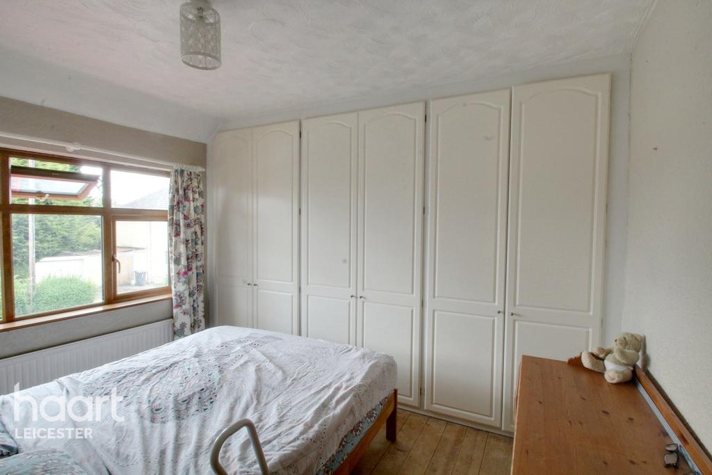 Appleton Avenue, Leicester 3 bed semidetached house £230,000