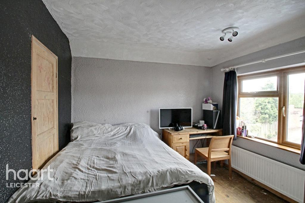 Appleton Avenue, Leicester 3 bed semidetached house £230,000