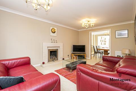 2 Tempest Mead, North Weald, Epping, CM16 6DY