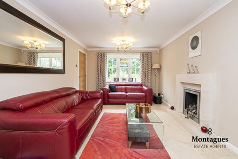 2 Tempest Mead, North Weald, Epping, CM16 6DY