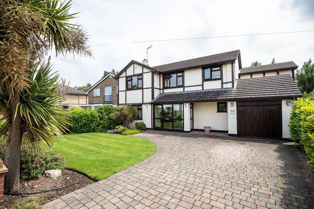 Wyatts Drive, Thorpe Bay, SS1 3 bed detached house £825,000