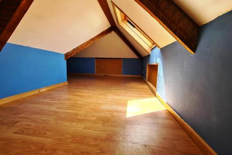 8 Caedu Road, Ogmore Vale, Bridgend, CF32 7DR