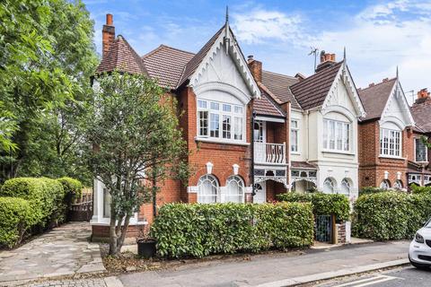 52 Richmond Avenue, London, SW20 8LA