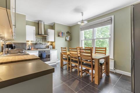 52 Richmond Avenue, London, SW20 8LA