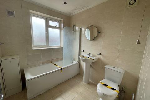 3 Swaylands Road, Belvedere, DA17 6LS