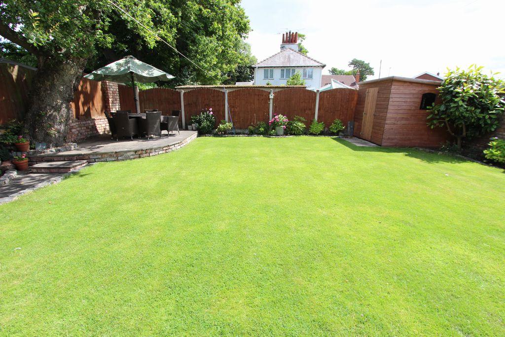 Side garden