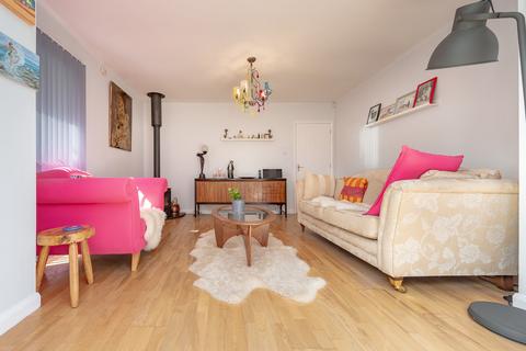 3 bedroom detached bungalow for sale, Purley CR8