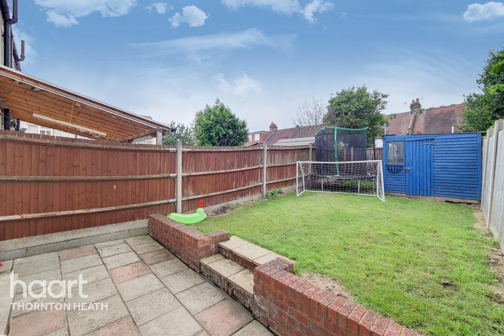 Kenley Gardens, Thornton Heath 3 bed terraced house £425,000