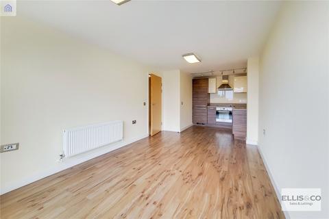 2 bedroom apartment to rent - The Green, Southall, UB2