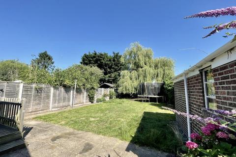 31 Winston Way, Ringwood, BH24 1QG