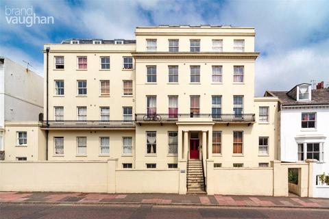 Studio to rent, Buckingham Place, Brighton, BN1