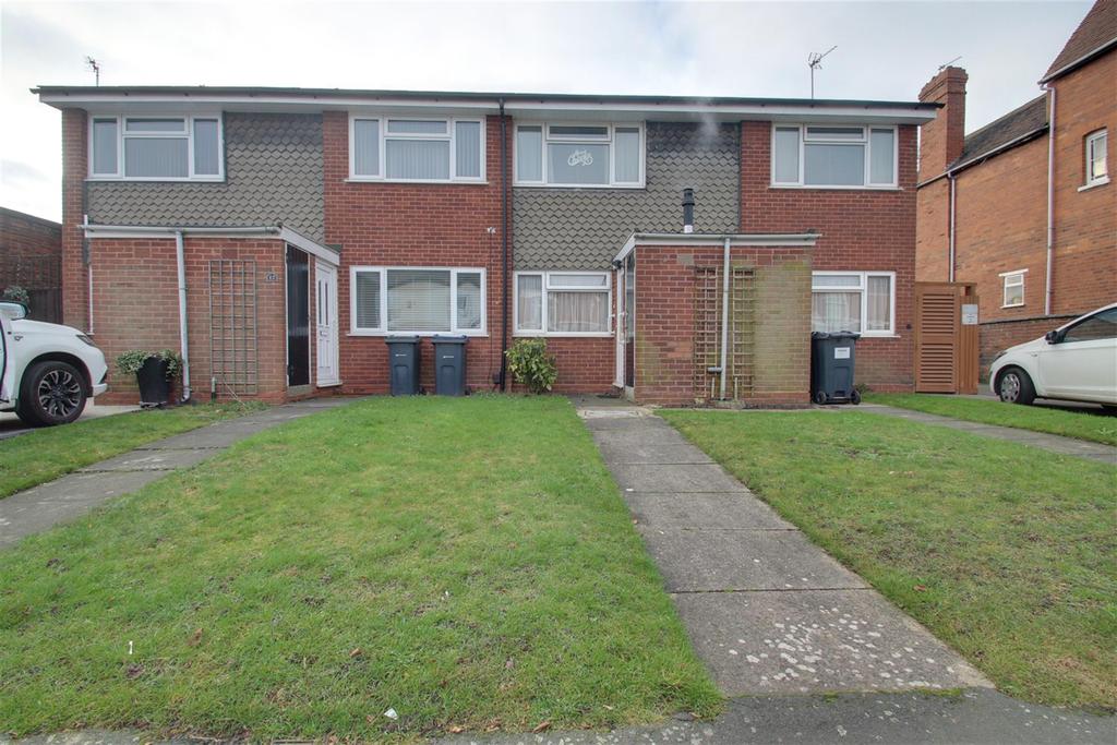 Wentworth Road, Harborne, Birmingham, B17 9SG 2 bed flat £850 pcm (£