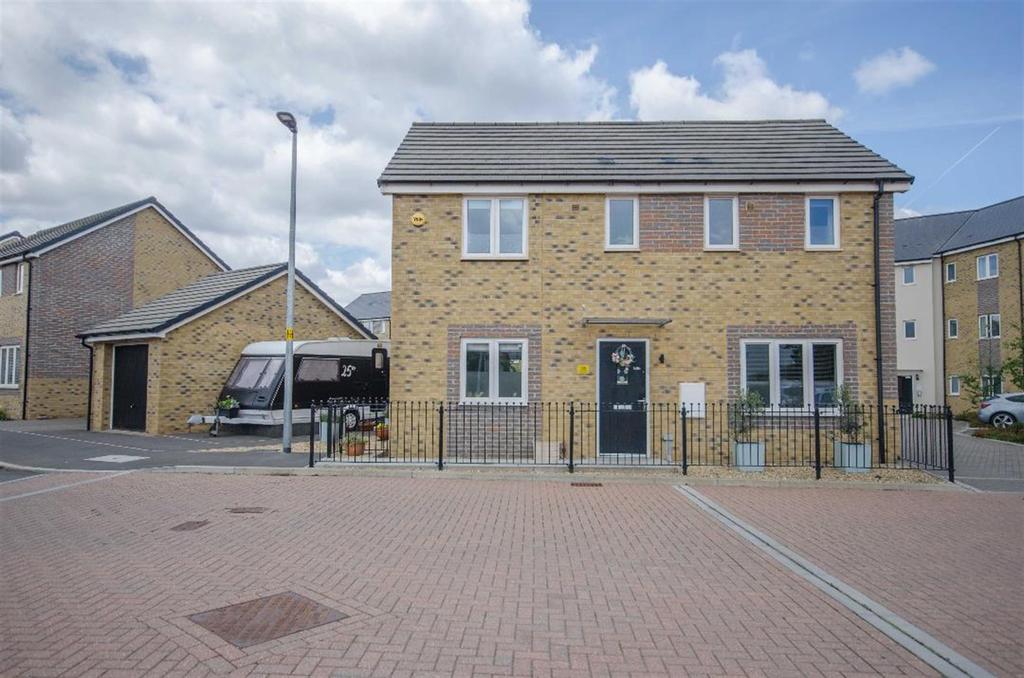 Goosefoot Road, Lyde Green, Bristol, BS16 7LX 3 bed detached house £