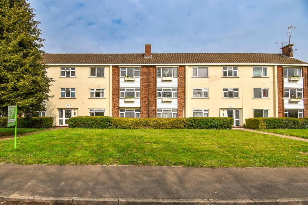 Rixman Close, Maidenhead, Berkshire, SL6 2 bed apartment £270,000