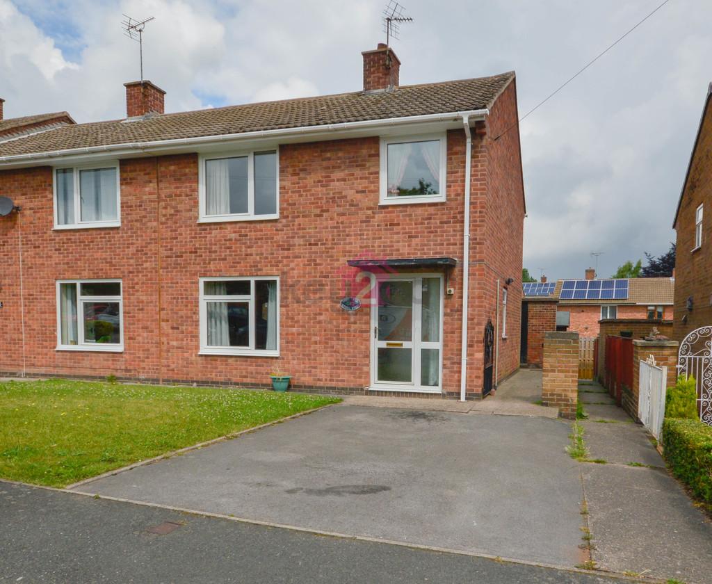 Sitwell Street, Eckington, Sheffield... 3 bed end of terrace house £
