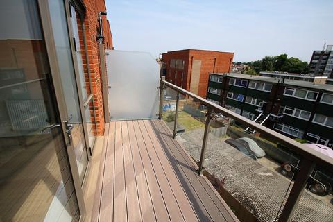 Flat 12, 2 Nihill Place, Croydon, CR0 6FQ