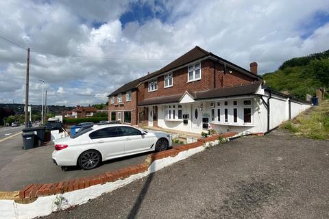 undefined, Desborough Avenue, Hp11