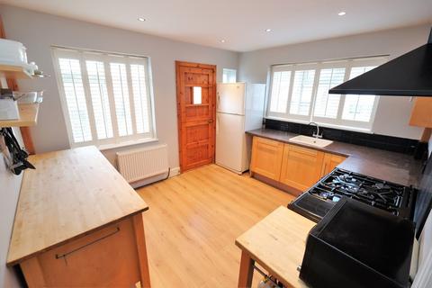 14 Ash Road, Orpington, BR6 6AZ