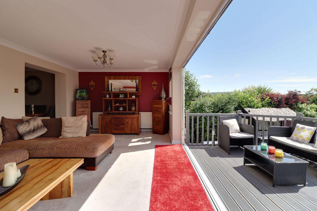 Meadowcroft, Honley, Holmfirth HD9 6GJ 4 bed detached house £450,000
