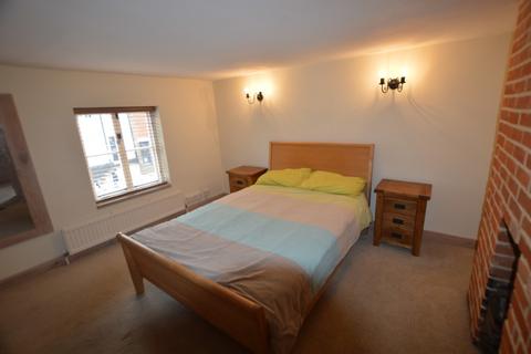 1 bedroom terraced house to rent, Eastgate Street, Bury St. Edmunds