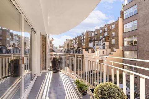3 bedroom flat to rent, Whaddon House, William Mews, Knightsbridge