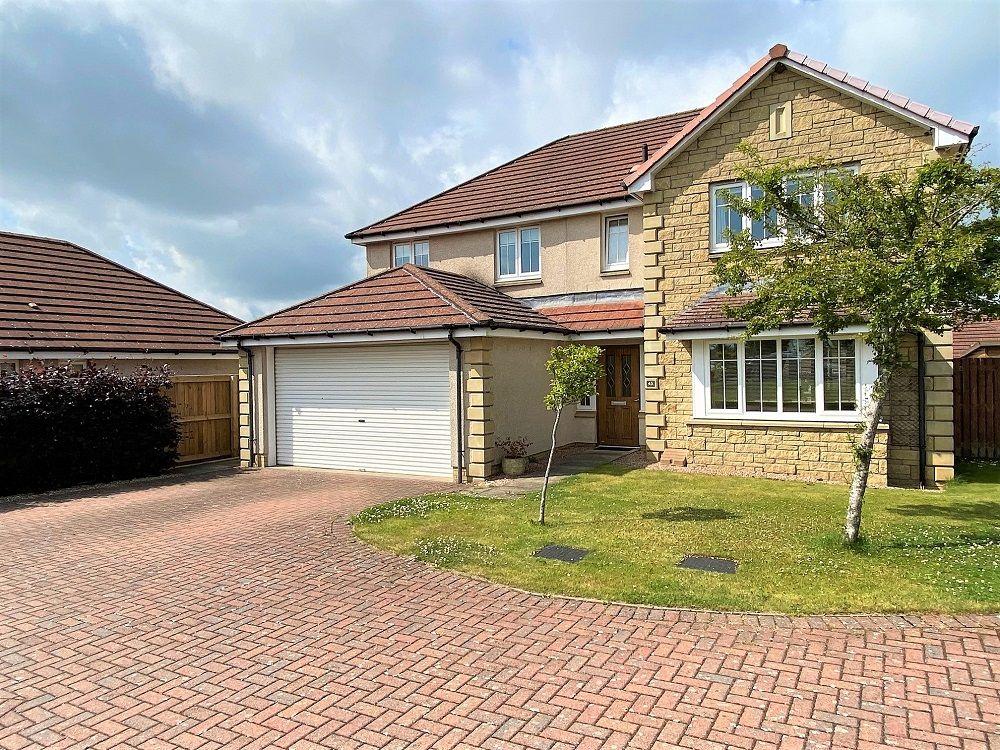 43 Baxter Road, Crossgates, KY4 8AG 4 bed detached house - £330,000