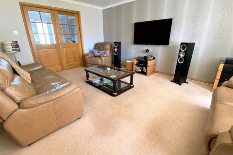43 Baxter Road, Crossgates, Cowdenbeath, KY4 8AG