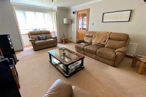 43 Baxter Road, Crossgates, Cowdenbeath, KY4 8AG