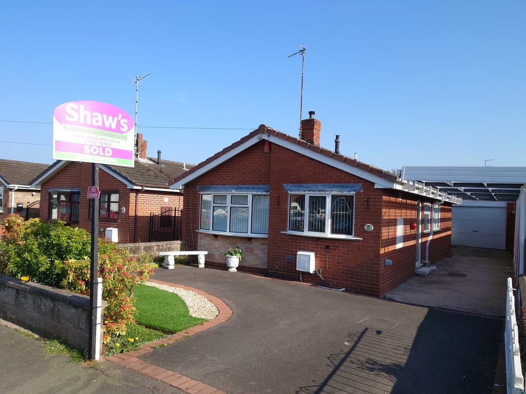 Newchapel Road, Kidsgrove, StokeonTrent 2 bed detached bungalow £