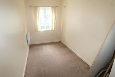 2 bedroom apartment to rent, Sovereign Heights, Slough