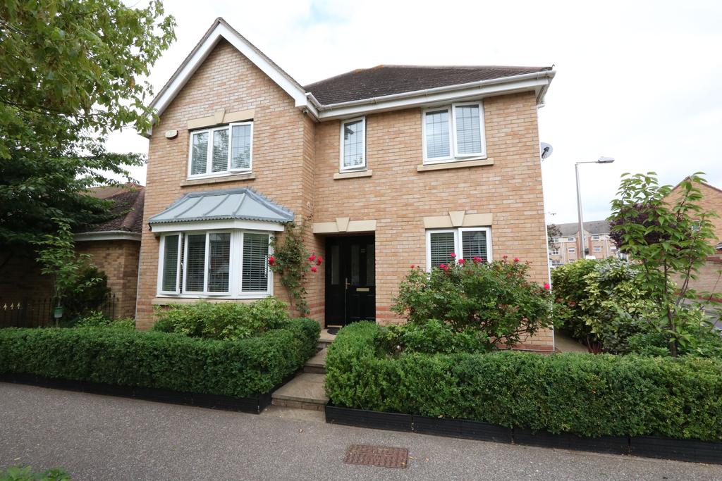 Lancaster Road, Chafford Hundred 4 bed detached house £1,800 pcm (£