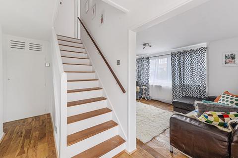 49 Dowgate Close, Tonbridge, TN9 2EJ