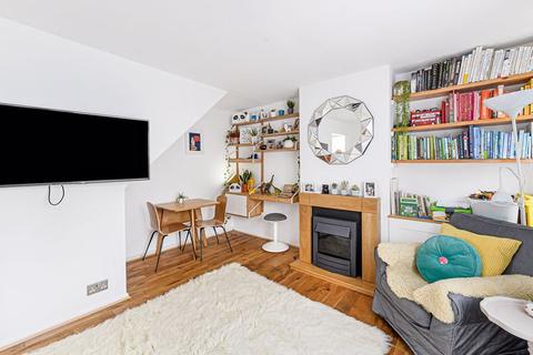 49 Dowgate Close, Tonbridge, TN9 2EJ