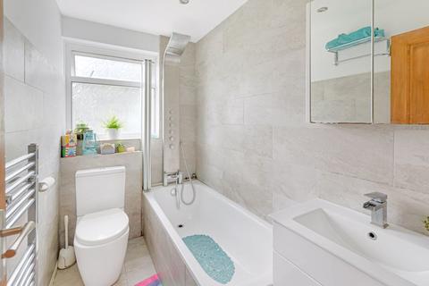 49 Dowgate Close, Tonbridge, TN9 2EJ