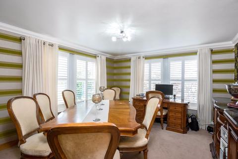 1 Coopers Drive, Dartford, DA2 7WS