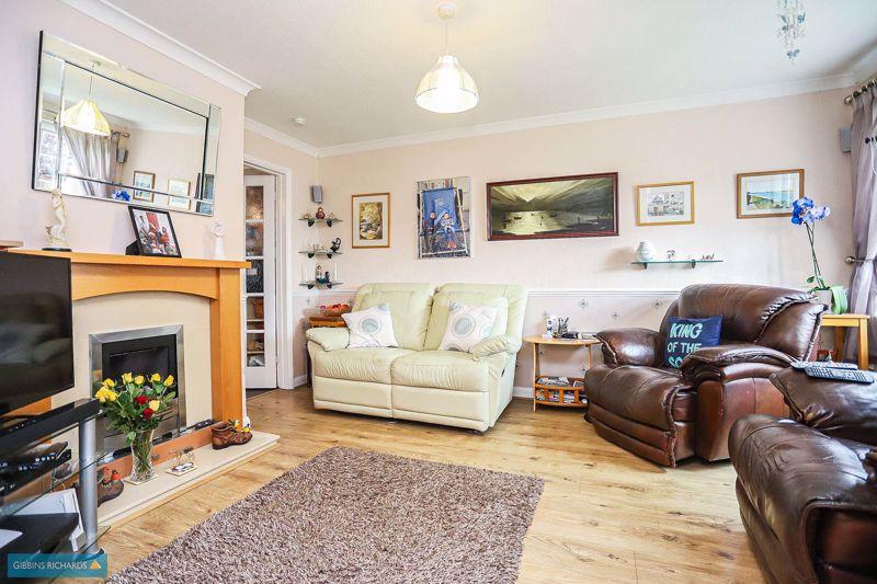 Plum Tree Close, Bridgwater 3 bed semidetached house £227,500