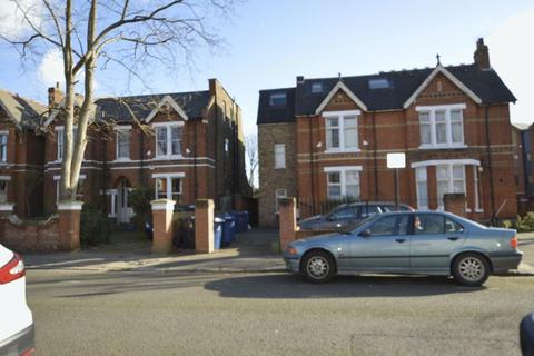 2 bedroom apartment to rent, Shaa Road, East Acton