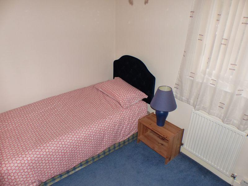 Bed 2 (2)
