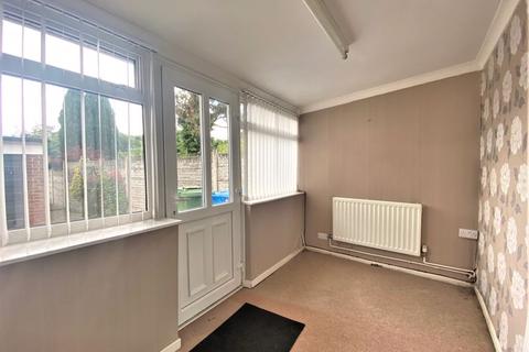 72 Broad Lane, Essington, Wolverhampton, WV11 2RG
