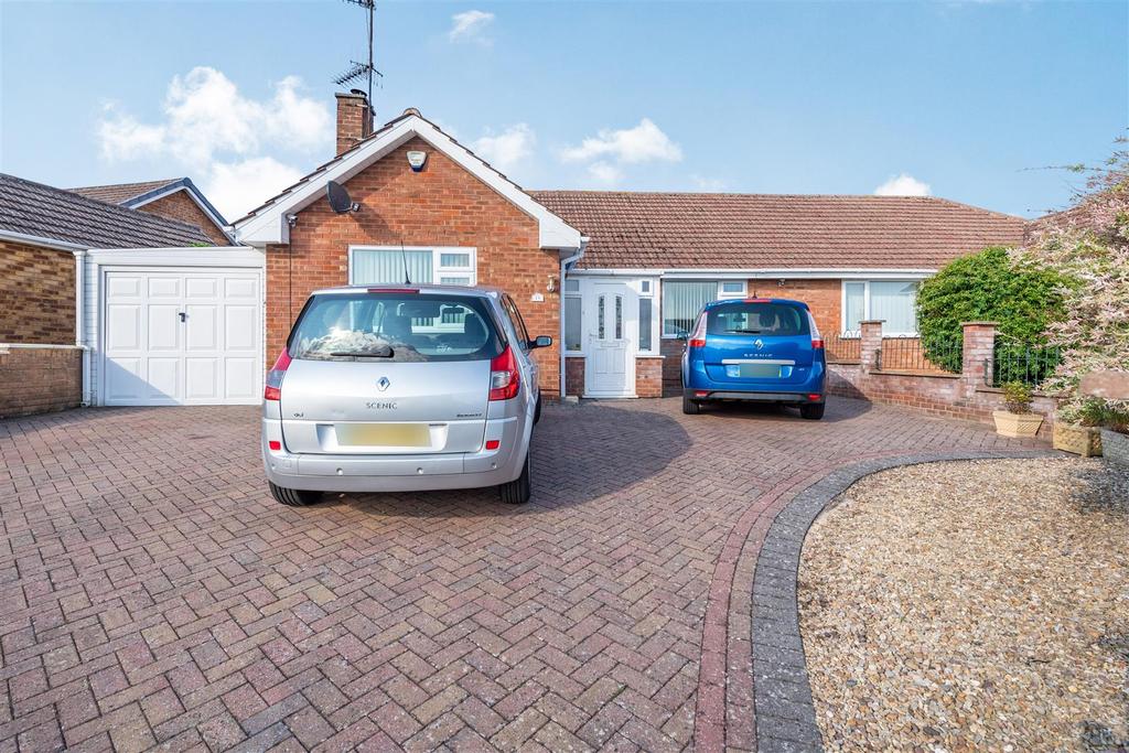 Forest View Road, Gloucester 2 bed semidetached bungalow £310,000