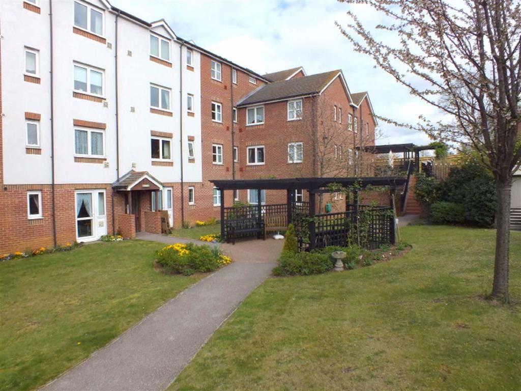 Hamilton Court, Leighton Buzzard 2 bed retirement property £200,000