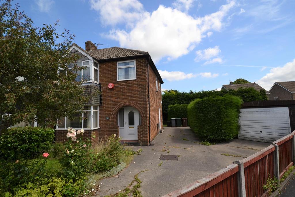 Ashley Road, Wyke, Bradford 3 bed semidetached house £210,000