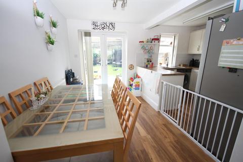 34 Moorside Avenue, Bradford, BD2 3HG