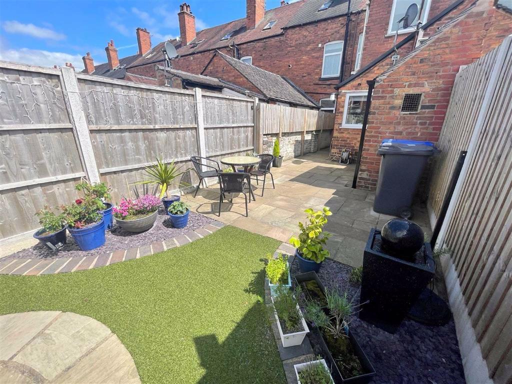 Parker Street, Leek 4 bed terraced house £175,000